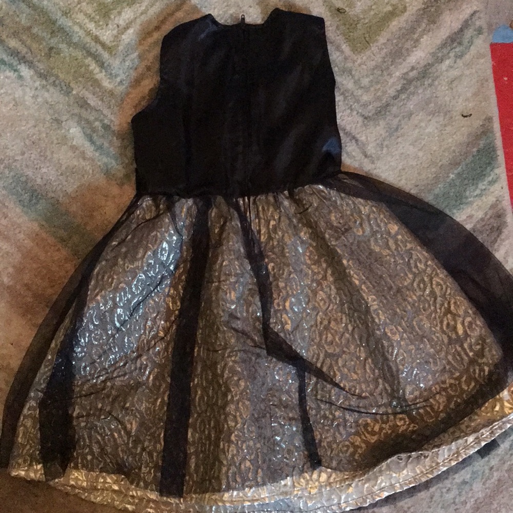 Dress - Picture 2 of 2